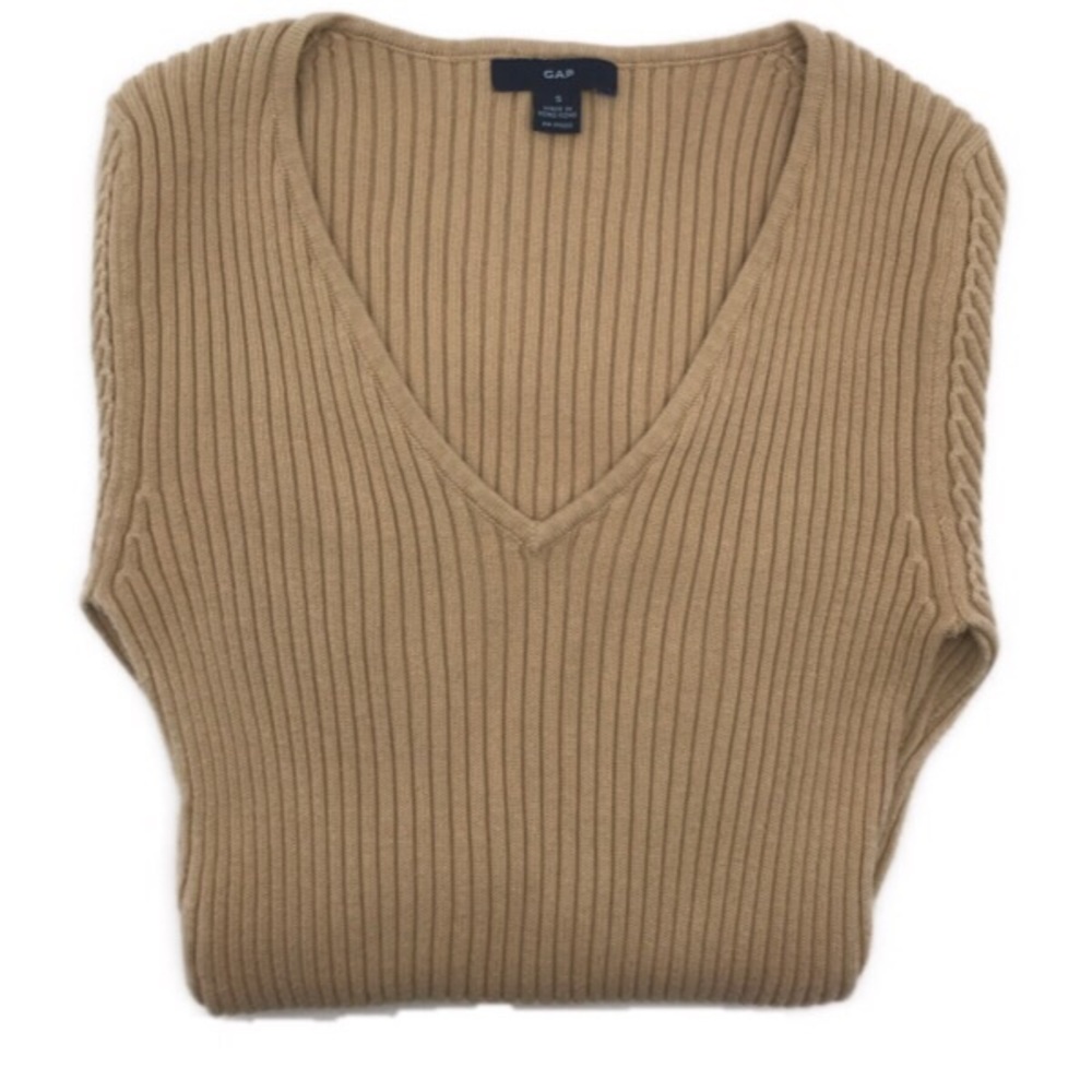 🌸3 for $40 GAP Sweater.
